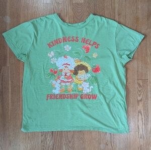 🍓 Strawberry Shortcake Tee – “Kindness Helps Friendship Grow” 🍓